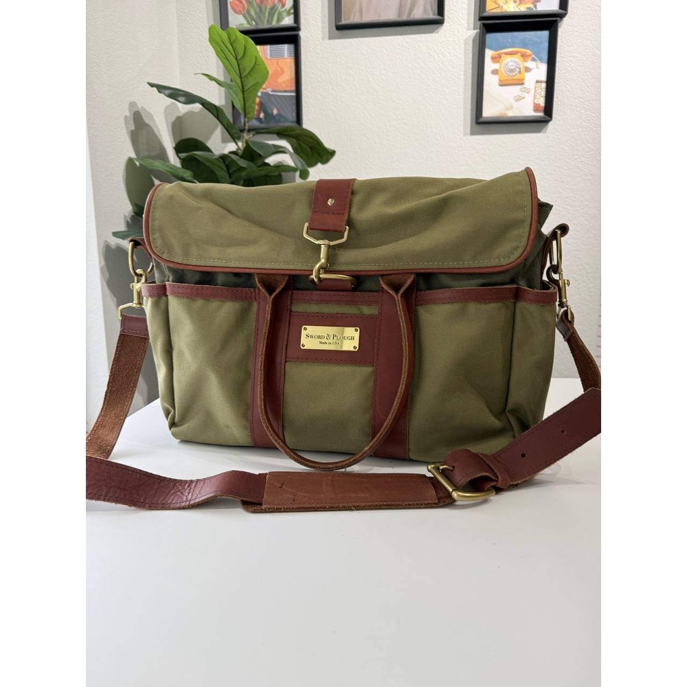 Sword & Plough Messenger Bag Olive Green Canvas Leather Trim Camo Lining USA